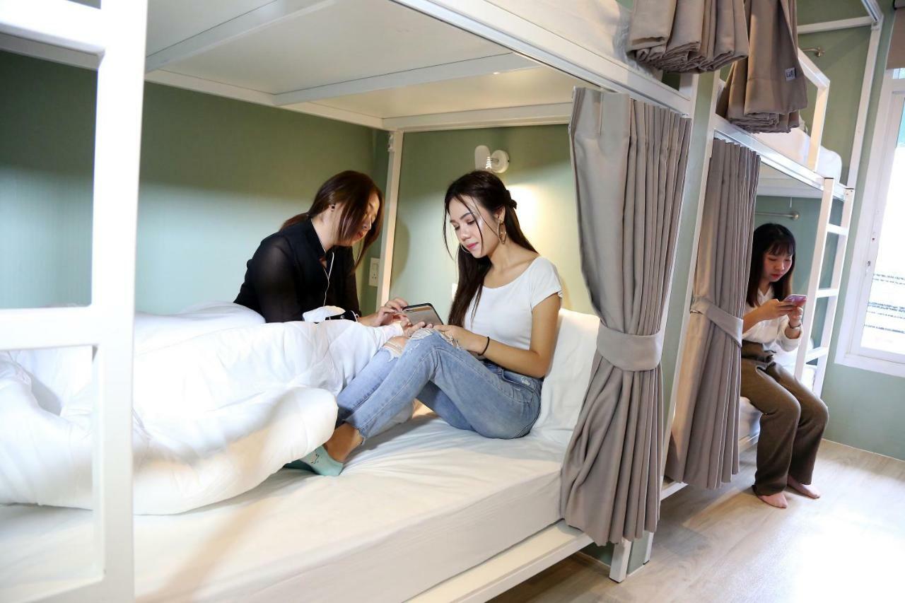 Ekanake Hostel Bangkok Exteriör bild